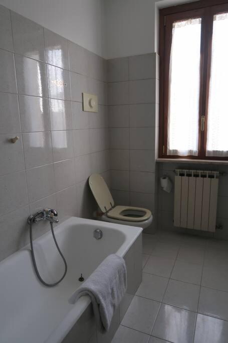 Casa Rene: Appartamento In Franciacorta Castegnato Buitenkant foto